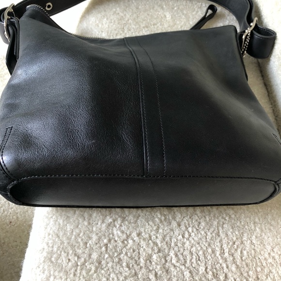 Coach purses - Picture 2 of 7